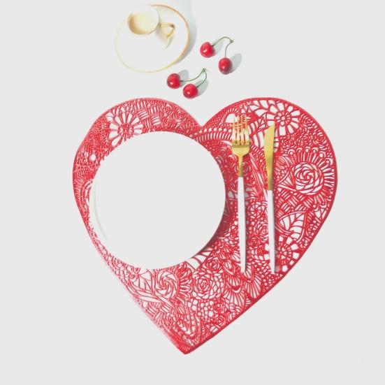 Практичная подставка для столовых приборов, нескользящая декоративная подставка в форме сердца из ПВХ, подставка для столовой посуды для дома