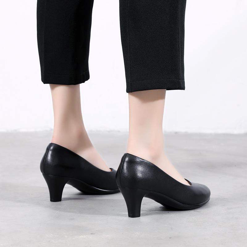 Модная рабочая профессиональная женская обувь с коротким носком для стюардесс из кожи для сотрудников отелей на высоком каблуке для женщин
