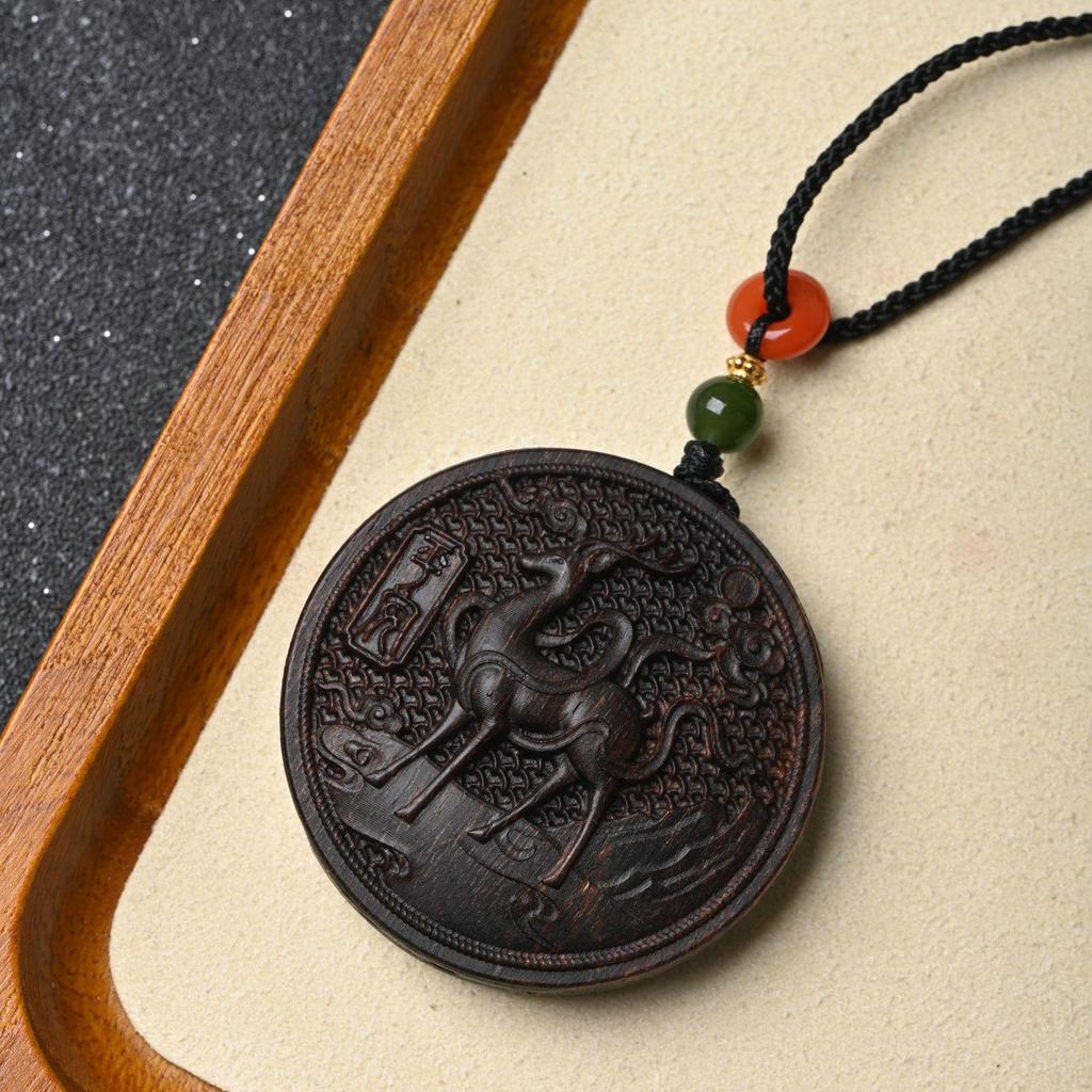 One Deer Safe: Vietnamese Phu Son Red Soil Agarwood Carving Pendant with Sinking Water Texture and Wild Sugar Knot