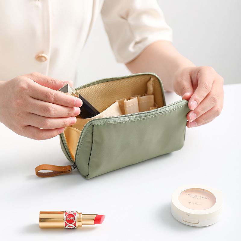 Korean Style Portable Mini Makeup Bag & Coin Purse - Women's Travel Cosmetic Storage