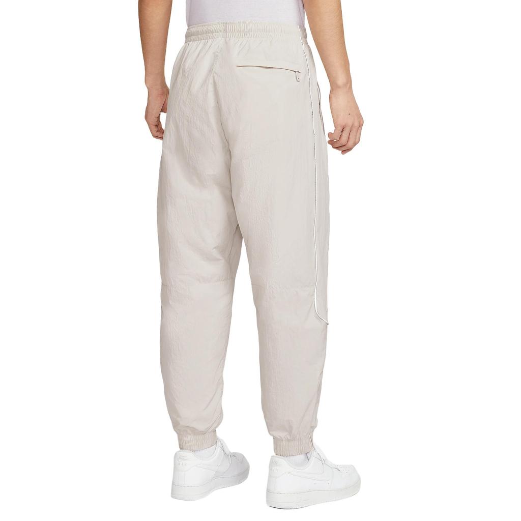 Nike Повседневные брюки Solo Swoosh мужские Светлая кость FB8621-072