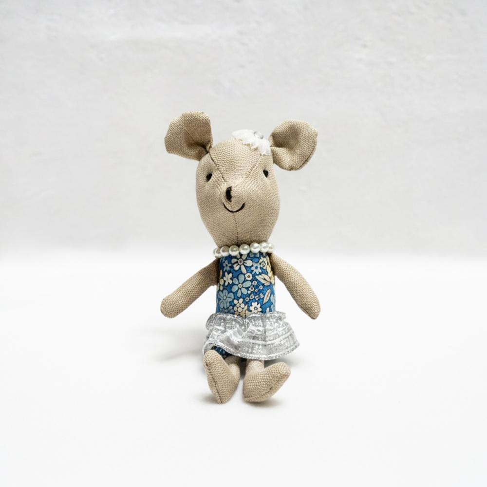 Legmic Игрушки Для Девочек Милые Куклы Малыши Мальчик Девочка Семья Мышей Мини Плюшевый Кукольный Домик Милая Кукла Мышь Коробка Семейные Игрушки