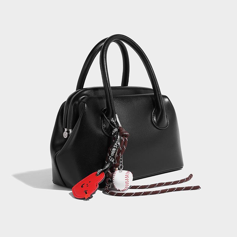 Autumn and Winter New Portable Shell Bag Good-looking Love Baseball Personalized Pendant Accessories Niche Shoulder Crossbody Clip Bag