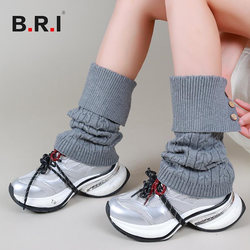 Autumn-Winter Merard Cable Knit Button Leg Warmers - Scrunched Mid-Calf, Thick, Warm, Japanese Retro Style.
