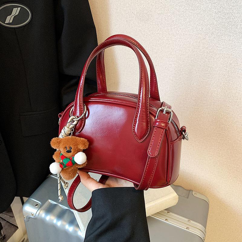 High-end Small Bag Women's New Spring Versatile Messenger Bag Fashion Pillow Bag