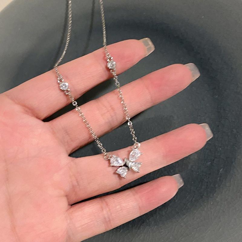 S925 sterling silver necklace female super beautiful Korean version ins style girl heart collarbone chain niche versatile light luxury design for