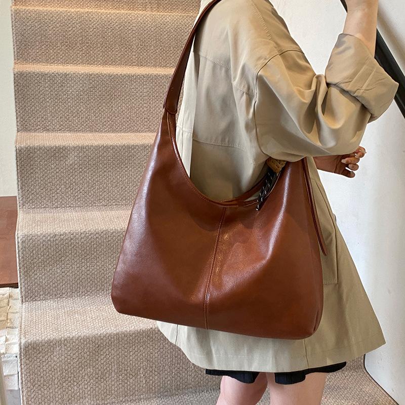 Bags Women's Large Capacity 2025 New Spring and Autumn Versatile Premium Sense Shoulder Messenger Bag Commuter Soft Pitot Bag