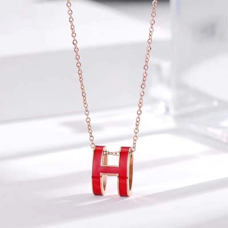 2024 H Letter Oil Drop Clavicle Necklace: Light Luxury Niche Pendant for Women