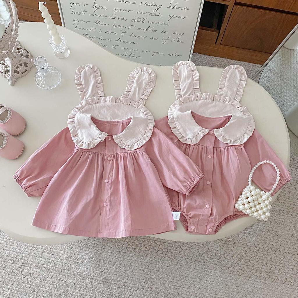 Осень 2025 Детский ромпер с длинным рукавом и воротником Питер Пэн с кроличьими ушками для девочек