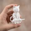 Статуэтка Воинственный Кот 3D-печатная Скульптура Кота-Самурая Причудливое Настольное Животное Украшение для Гостиной Стола Полки Подарок для Любителей Кошек Коллекционеров