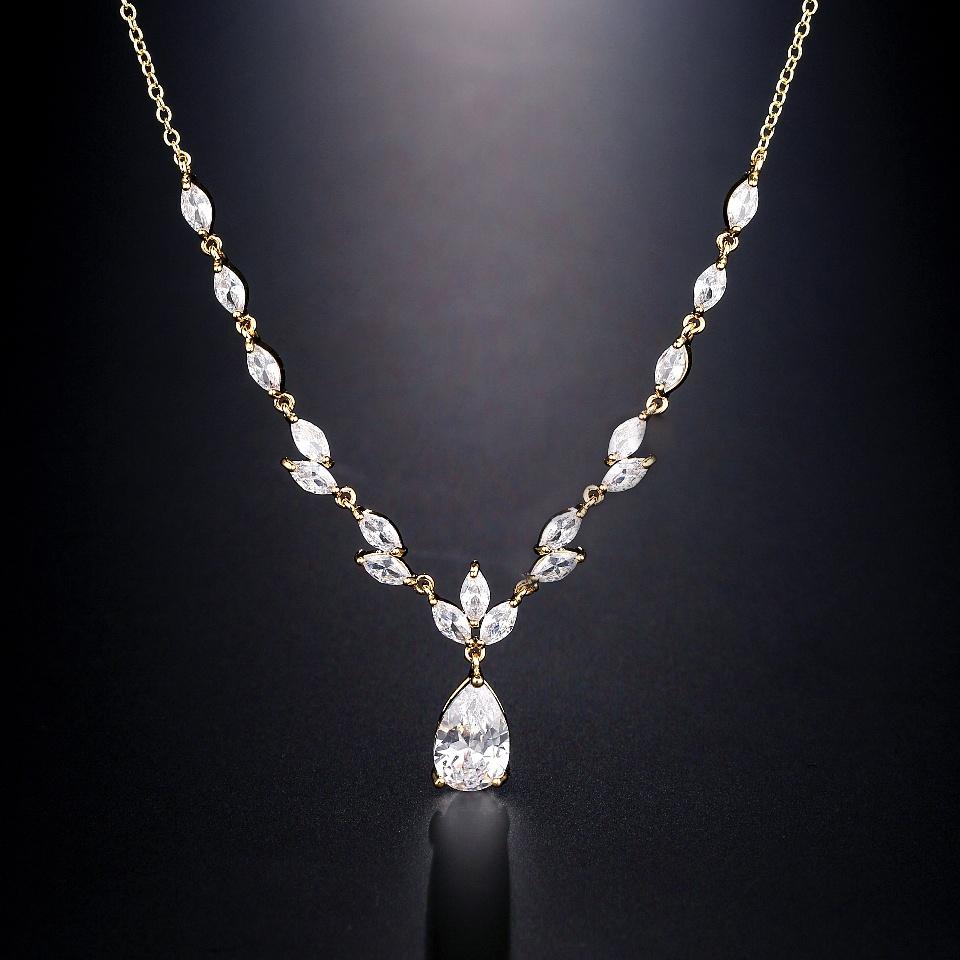 ZAKOL Engaged Bridal Wedding Leaves Shape Zircon Pendant Necklace For Women Luxury Temperament Charm Jewelry Gift Accessories
