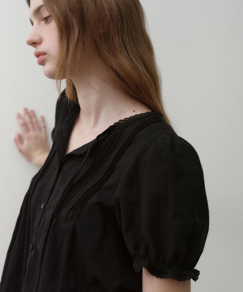 OSTKAKA Pintuck Lace Blouse Black