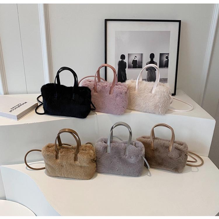 Зимняя плюшевая сумка в европейском и корейском стиле 2025 года - высококачественная маленькая сумка через плечо