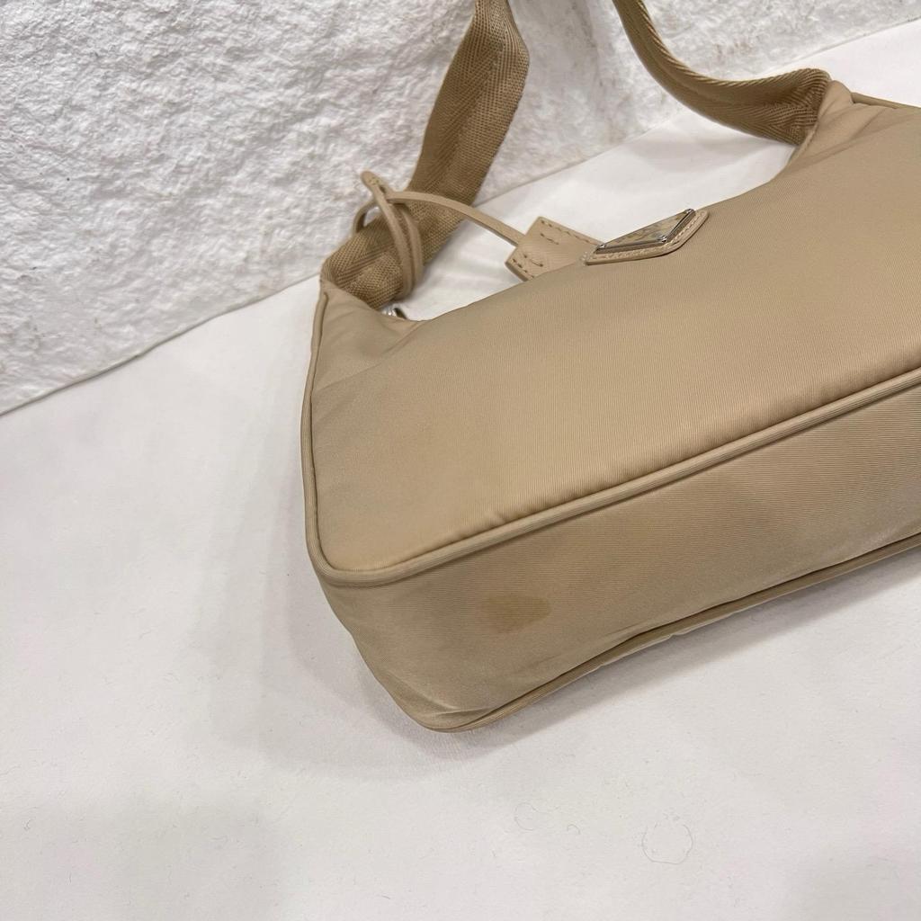 [Pre-Owned] Re-Edition 2005 Zipper Closure Nylon Handbag Shoulder Bag Mini - Good #70EWZ8