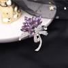 Brooch High-End Sense Niche High-End Women'S Silk Scarf Buckle Alloy Corsage Small Fragrant Wind Pearl Rhinestone High-End