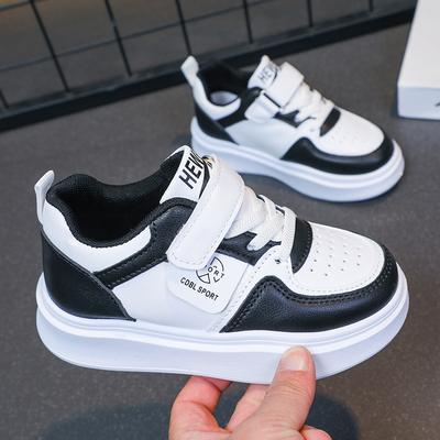 Детская обувь 2025 весна и осень новая обувь для детей среднего и старшего возраста на мягкой подошве повседневная обувь для скейтборда обувь для маленькой девочки нескользящая спортивная обувь для бега