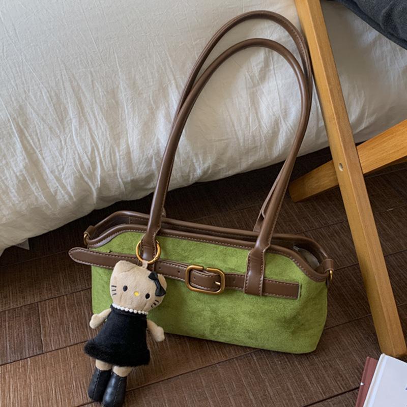 Корейская версия ретро нишевой замшевой сумки подмышку женская 2025 осень зарубежный стиль повседневная рабочая сумка-тоут на плечо