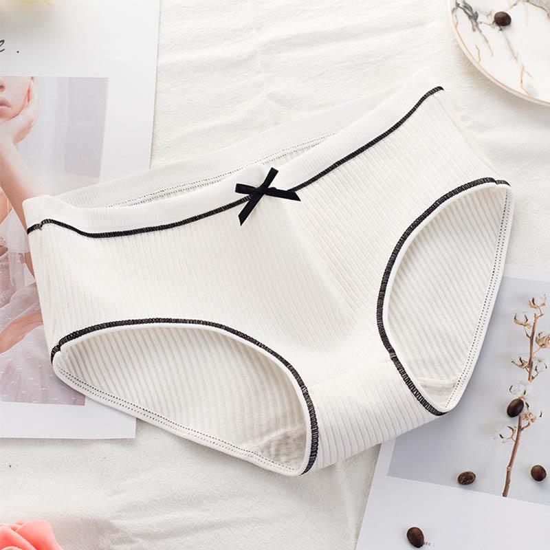 Женские трусики из хлопка с милым бантиком
