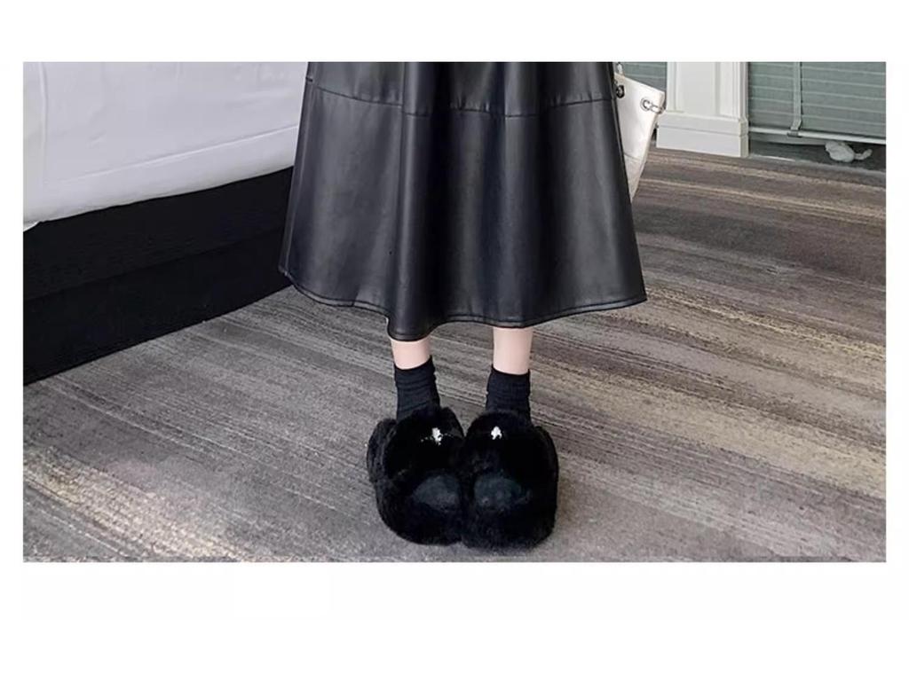 2024 Autumn/Winter PU Leather Mid-Length Skirt: Versatile Fashion Umbrella Design with Elastic Waist.