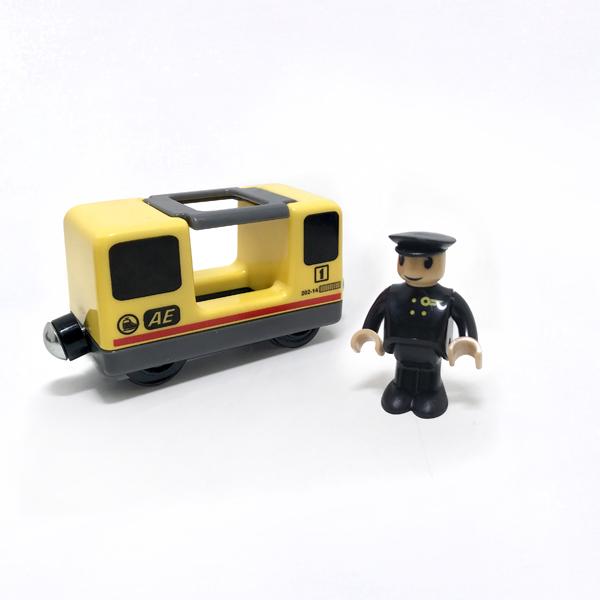 W2 Rlectric Car Harmonious Train Compartment Магнитная связь Совместимая деревянная дорожка Совместима со всеми Тип 1:64