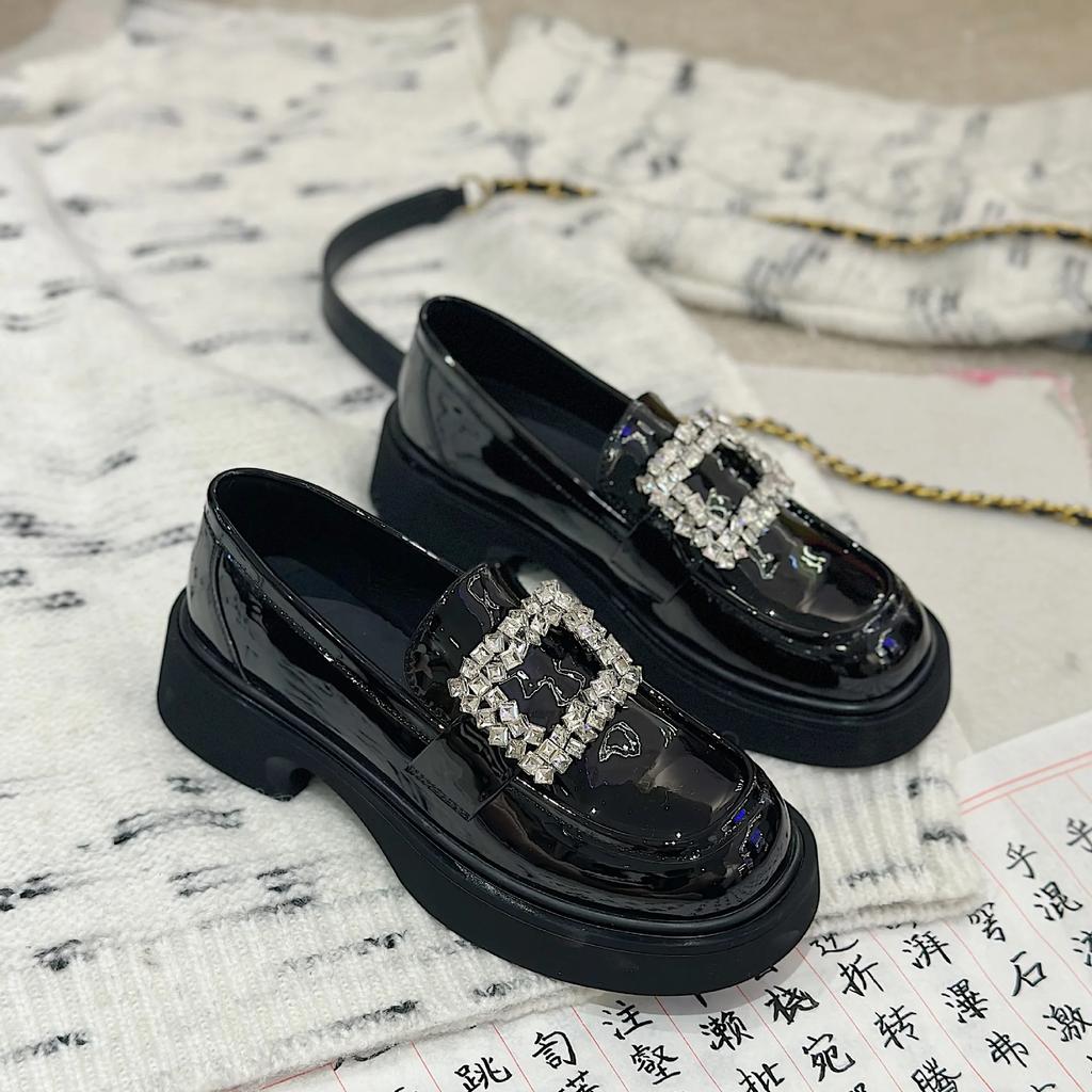 Низкие толстые каблуки Лоферы Женские Маленькие кожаные туфли Лолита Женские оксфорды со стразами Платформа Плоские женские кроссовки с круглым носком