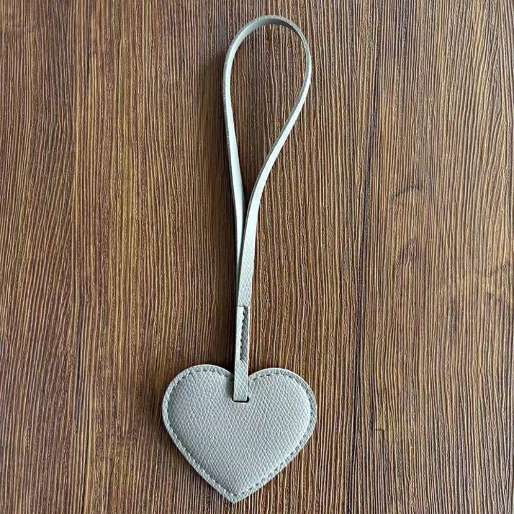 Hanger Pu Love Keychain Heart Shaped Bag Decoration Pu Leather Heart Pendant Bag Accessory