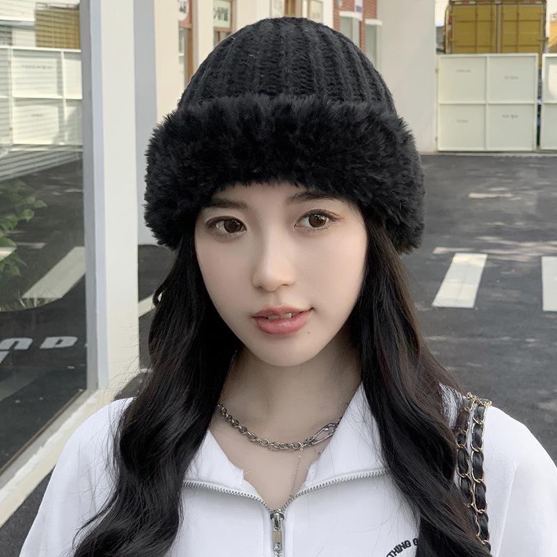 New Autumn Winter Fashionable Furry Knitted Hat for Outdoor Travel Stylish Warm Hat for Women Hat Trendy