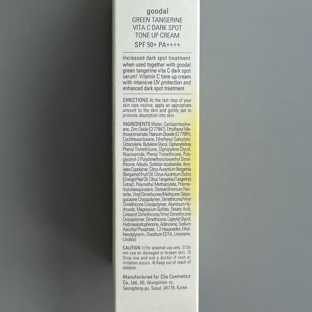 Goodal Набор Green Tangerine Vita C Dark Spot: Сыворотка 40 мл+крем 50 мл+тонизирующий солнцезащитный крем 50 мл+подушечка