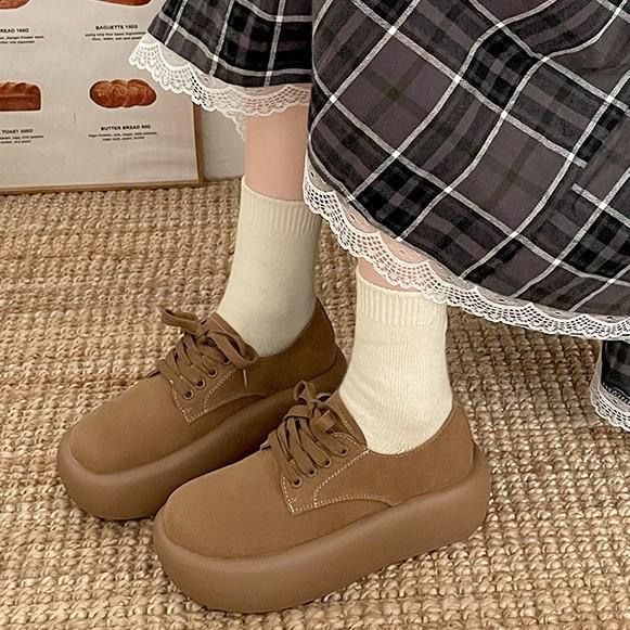Модные повседневные ретро туфли на толстой подошве с увеличением высоты для работы, женские, новые осень-зима 2025, универсальные туфли-хлебцы с круглым носком