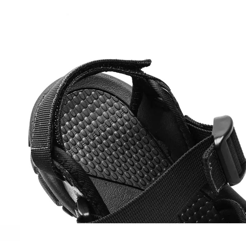 Summer Men's Casual Soft Sandals Comfortable Breathable Men's Walking Shoes Roman Non-slip Outdoor Beach Sandals Sneakers