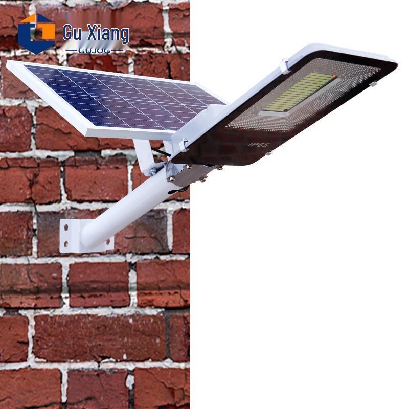 High-Brightness Solar LED Street Light