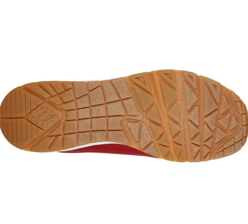 Skechers Уно в эфире