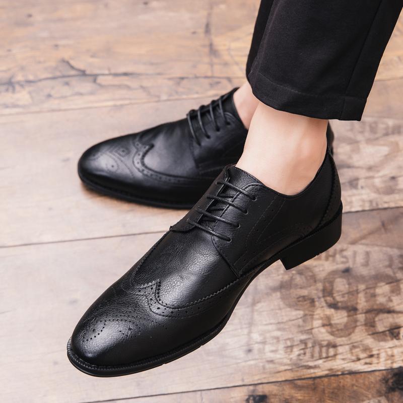 Brogue Formal Shoes Men Dress Leather Shoes Fashion Men Flats Shoes Genuine Retro Pointed Toe Oxford Male Footwear Zapatos