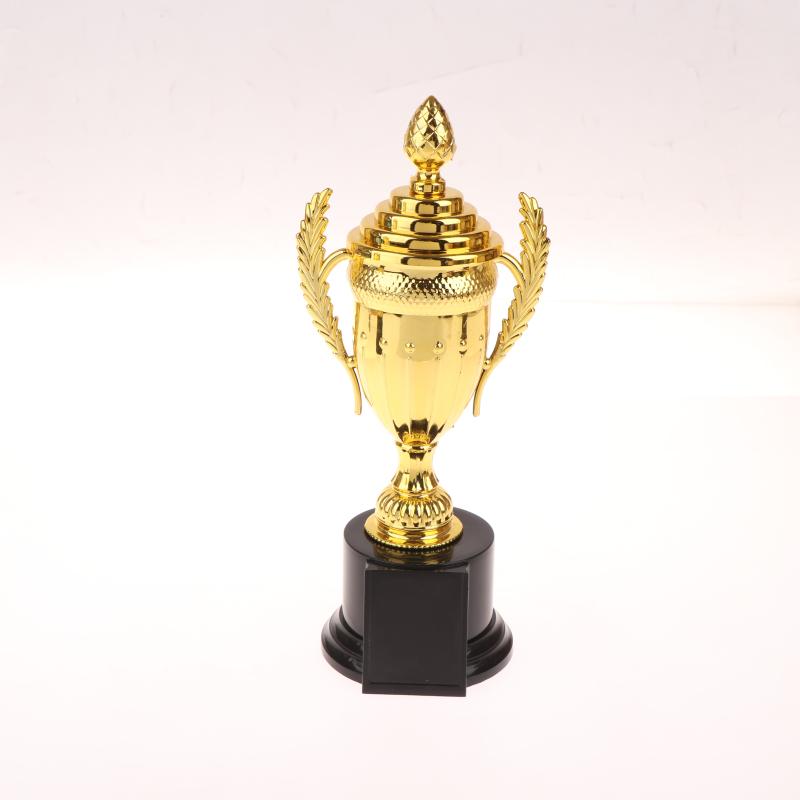 1 шт. Пластиковый маленький призовой кубок Детский трофей Награды Соревнование Футбол Школа Наградной приз Награда победителя Трофей Игрушка