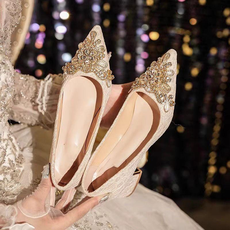 Нишевая высококачественная обувь на толстом каблуке для свадьбы женская мода универсальная банкетная туфли на высоком каблуке с кристаллами темпераментные женские 2025 весна и лето n