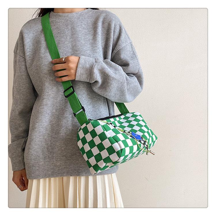 All-match One-shoulder Diagonal Wide-shoulder Boston Bag Fashion Pillow Bag