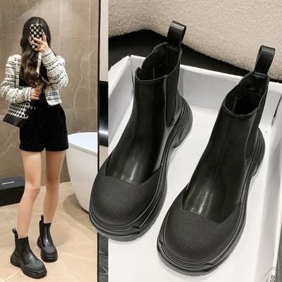 Модная женская обувь на толстой подошве 2024 года, новые зимние повседневные спортивные ботинки для снега, панк-готическая модная женская обувь