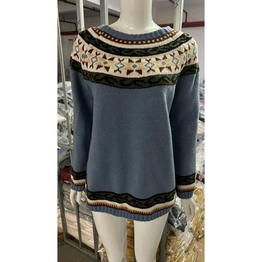 Women's Round Neck Color Blocked Loose and Fashionable Pullover Knitted Sweater for Autumn and Winter