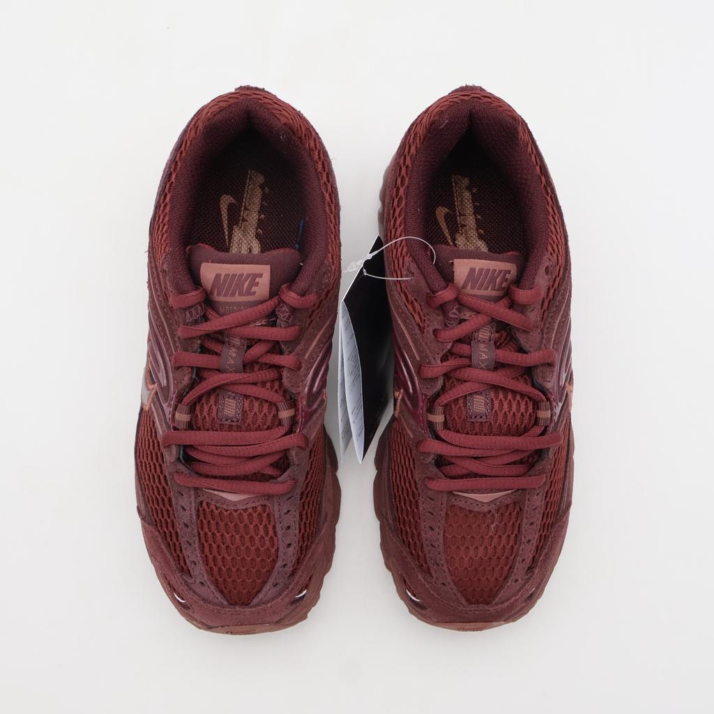 IM9570-600 Nike Air Max Moto 2K Темно-красный Командный Красный Сепия (Женский)