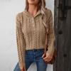 Женский худи-свитер крупной вязки с пуговицами и узором «косы»