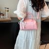 High-end Fashion Handbag Women's Spring New Niche Temperament Versatile Messenger Bag