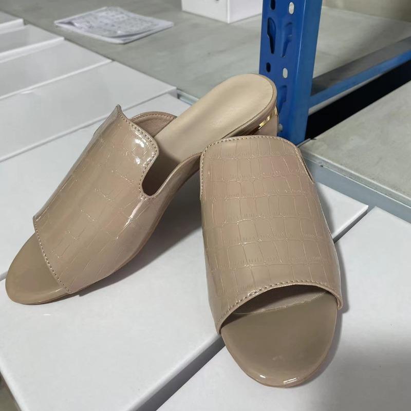 2024 Soft Leather Women Shoes Red Sexy  Female Flipflop Slippers Summer 2024 Heels Slides Shoes for Girls Comfortable Sandals