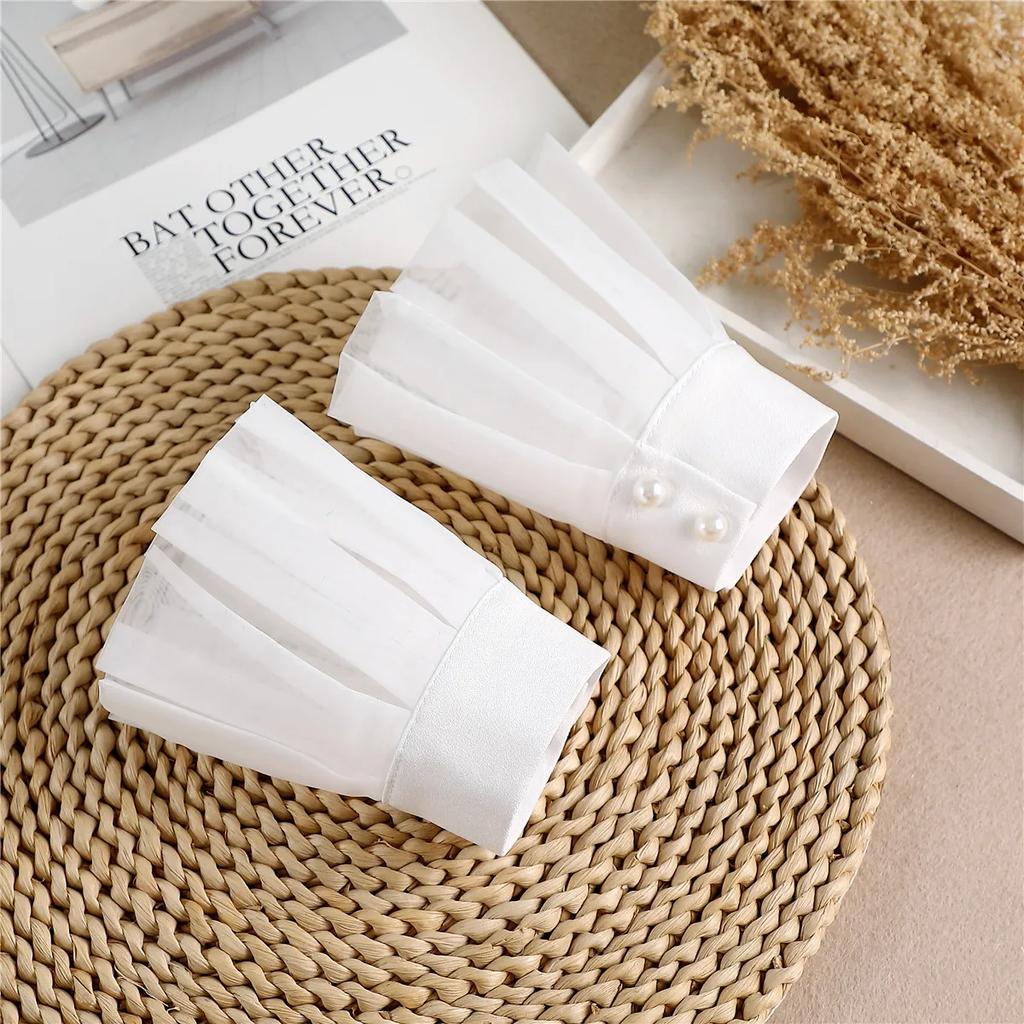 Women Detachable Sleeve Fake Cuffs Female Lace Thin Pleated Flare Sleeve False Cuffs Ruffles Wristband Decorative Accessory