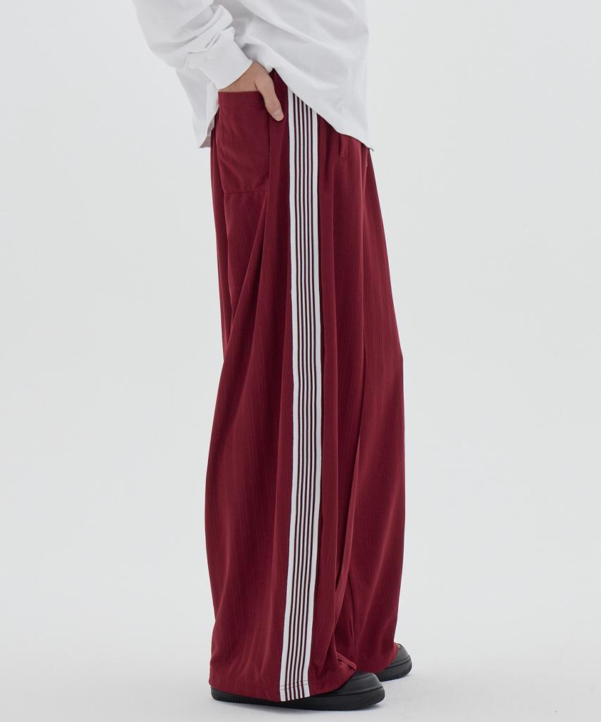 URBANAGE Balloon Fit Curved Line Track Pants_Burgundy