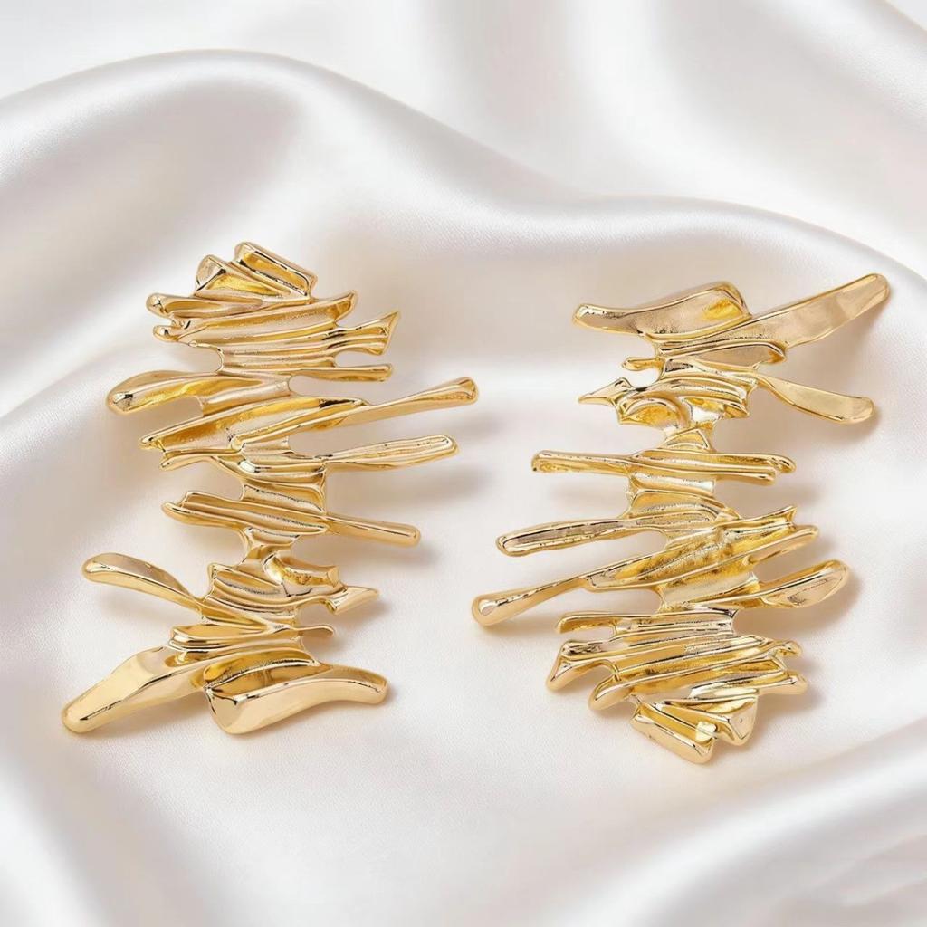 European and American Style Jewelry, Geometric Fashionable Shape Earrings, Versatile, Luxury Earrings for Women