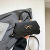 Трендовые ретро сумки женские класса люкс, летние новые модные повседневные популярные сумки-мессенджеры, текстурированные портативные сумки через плечо