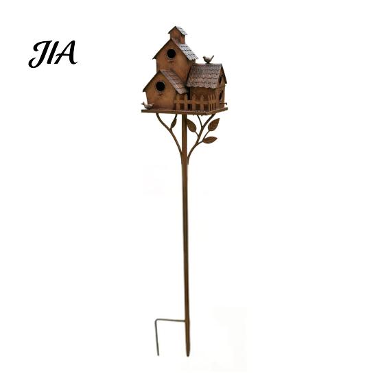 Rustic Bird Station Metal House Garden Stakes, Feeder Decor, Weatherproof Gift for Lovers Iron Art Decor Outdoor Lawn Yard Flower Bed Decoration Wild