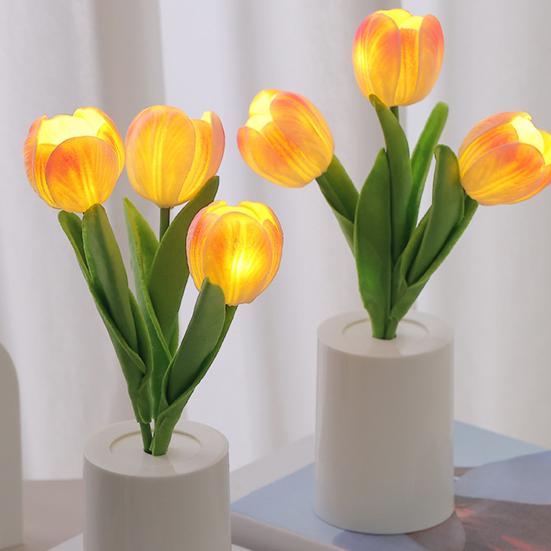 Large Tulip Night Light Realistic Floral LED Bedside Lamp Battery-Powered Ambiance Light for Bedroom Desk Decor Warm Glow Home Decoration