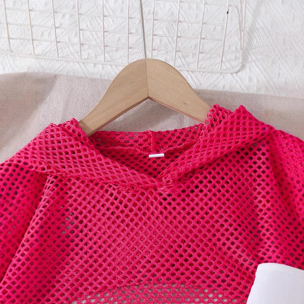 Модный костюм для девочек: Розовая клетчатая футболка с коротким рукавом + Белый жилет + Черная плиссированная юбка