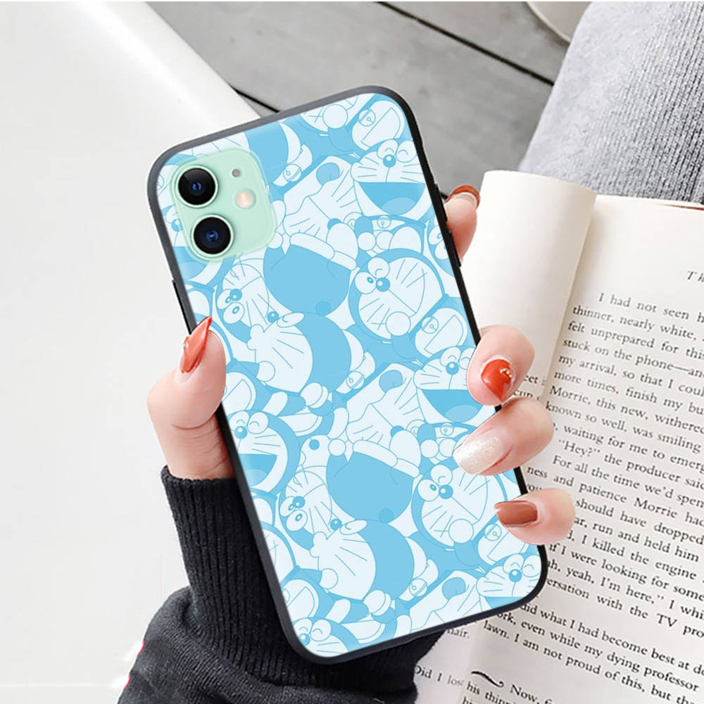 Black Case for iPhone 16 15 Plus 14 13 12 11 Pro 8 6 SE XR XS Max P30 Nova 5T Y5P Y6 Y7 Y8P Y9 Realme C30 C33 C31 W-55 Cute Doraemon